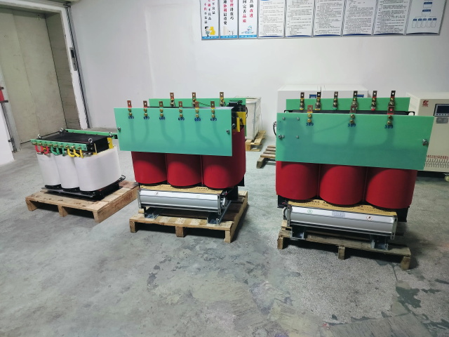 轮台KS11-1000KVA矿用变压器